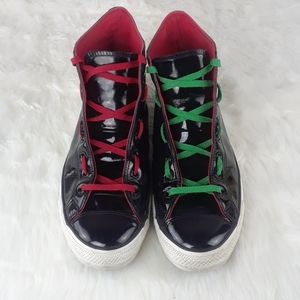 Black Vinyl / High Shine Converse